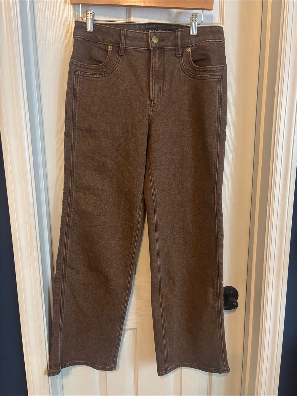 AE Classic Brown Straight-Leg Jeans